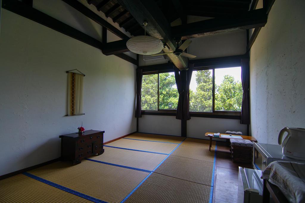 Villa Le Lotus Bleu Ishigaki  Экстерьер фото